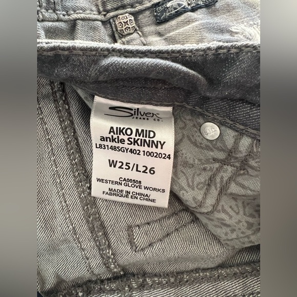 Silver women’s jeans size 25 - Picture 2 of 4